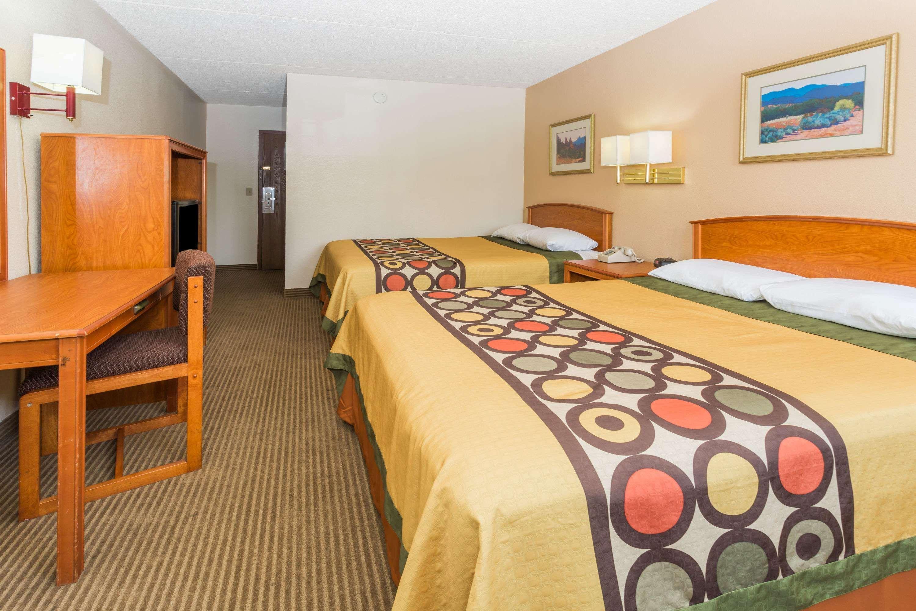 Super 8 By Wyndham Colo. Sprs. Garden Of The Gods Hotel Colorado Springs Eksteriør billede