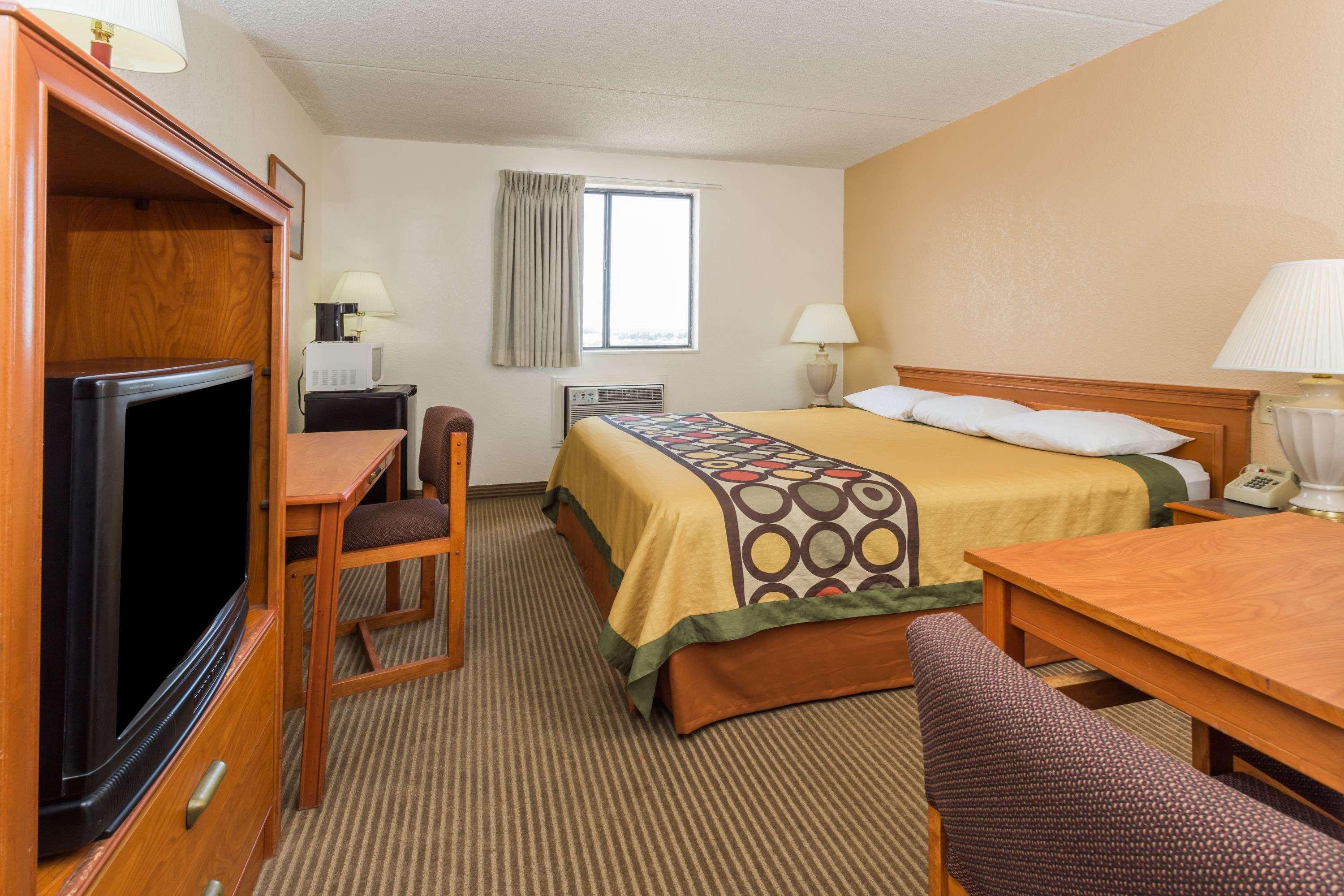 Super 8 By Wyndham Colo. Sprs. Garden Of The Gods Hotel Colorado Springs Eksteriør billede
